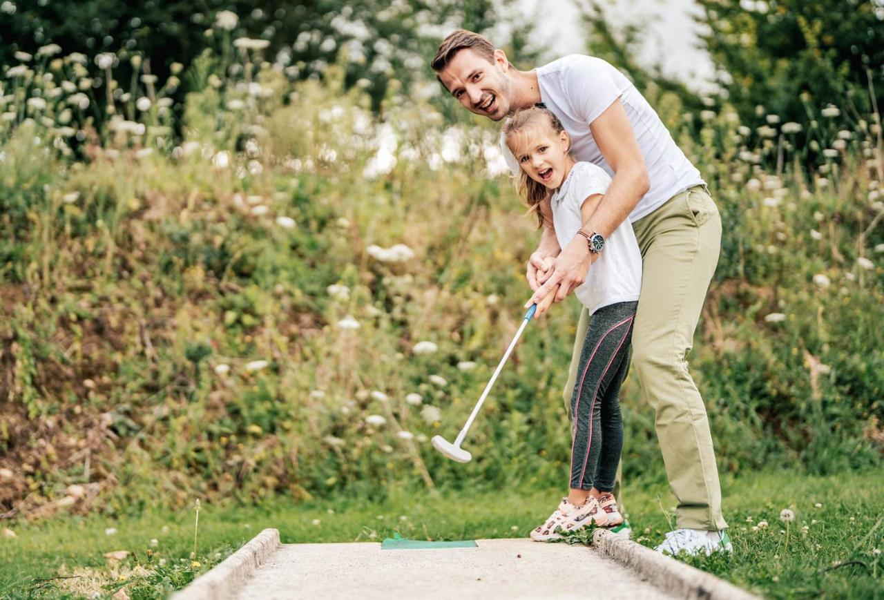 Camping De L'Orangerie De Lanniron Quimper Kültér fotó